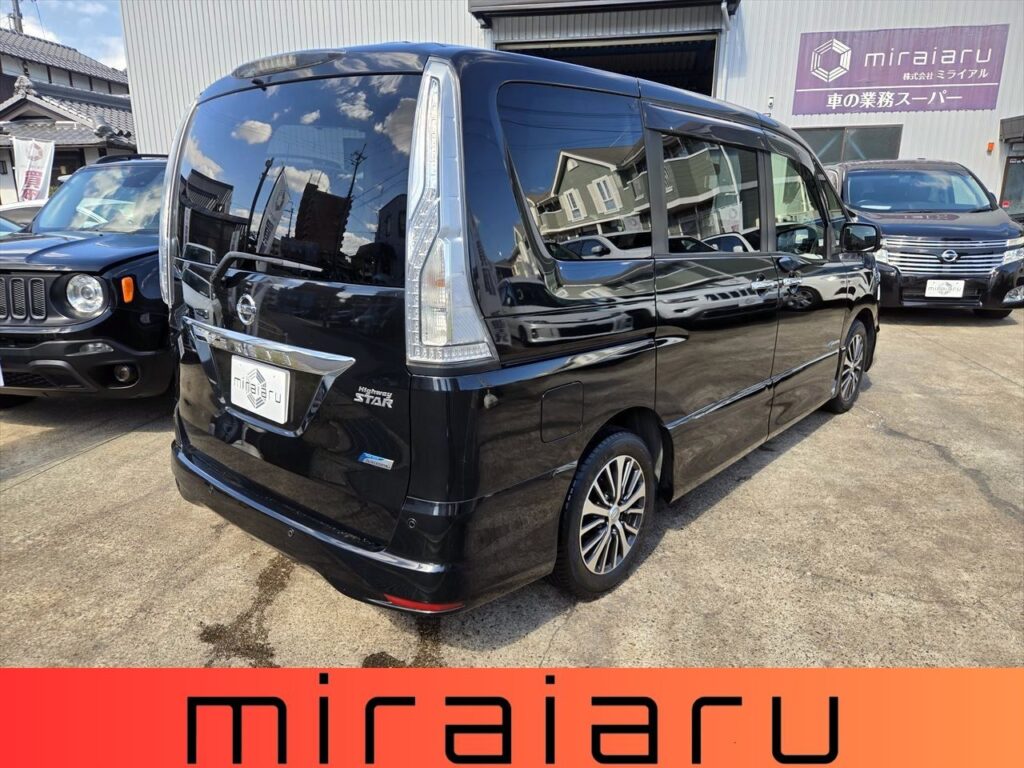 日産 セレナ ハイウェイスターG S-HVアドバンスセーフティ 写真 17枚目