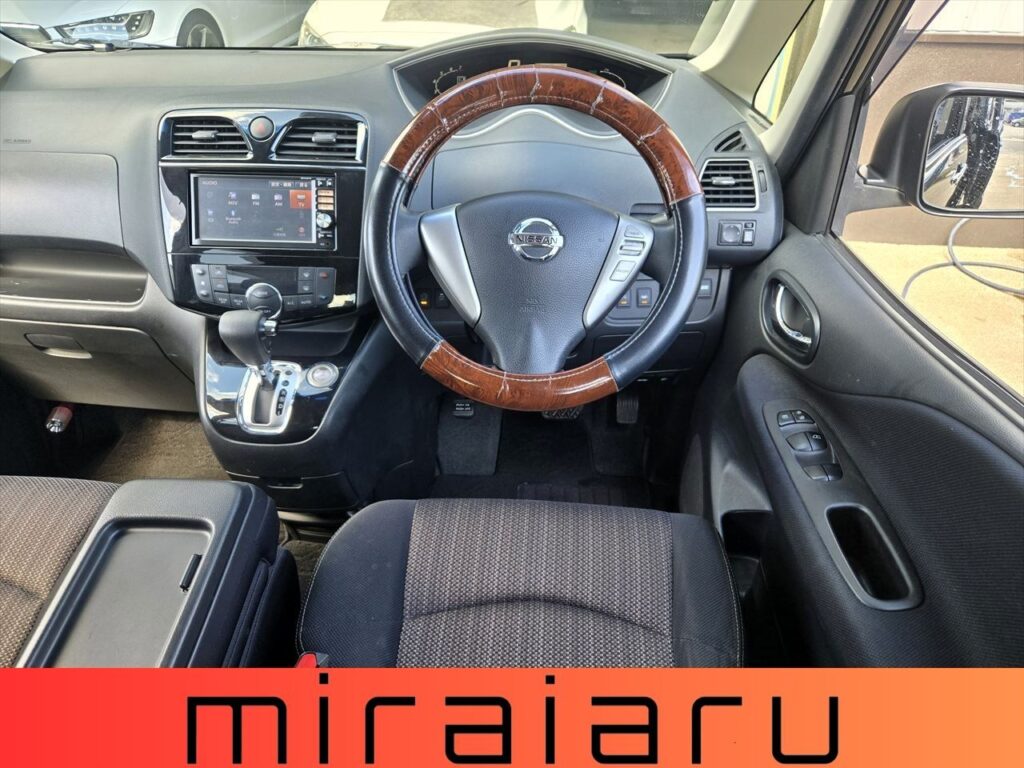日産 セレナ ハイウェイスターG S-HVアドバンスセーフティ 写真 44枚目
