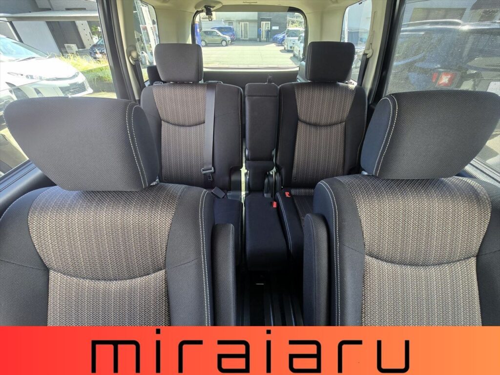 日産 セレナ ハイウェイスターG S-HVアドバンスセーフティ 写真 66枚目