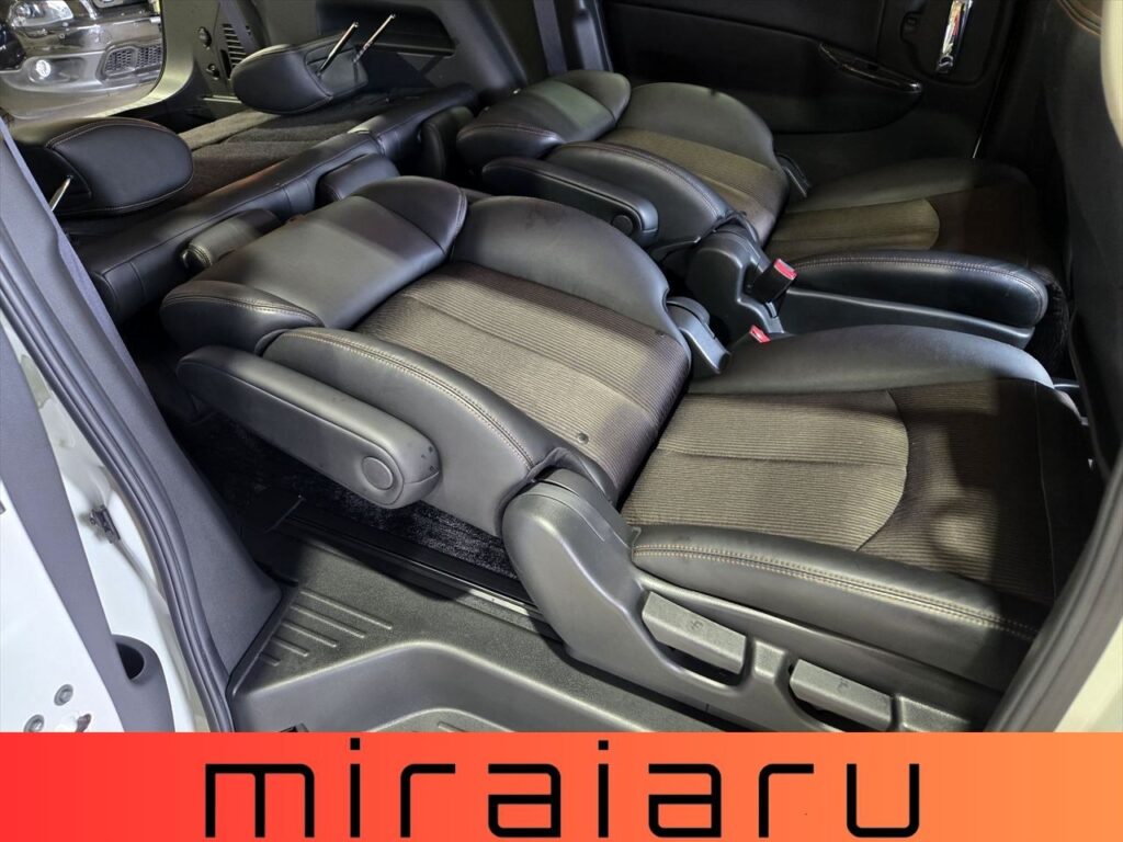 日産 エルグランド 250ハイウエイスターS アーバンクロム 写真 46枚目