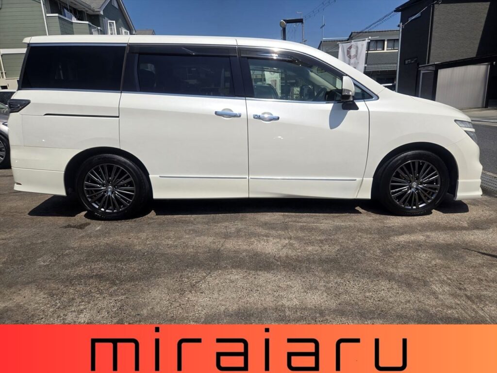 日産 エルグランド 250ハイウエイスターS アーバンクロム 写真 8枚目
